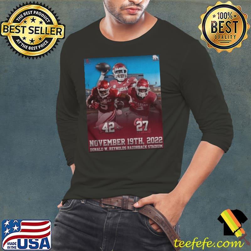 ArKansas razorbacks 42 27 ole miss Football 2022 matchup final score classic s Long Sleeve Tee ArKansas razorbacks 42 27 ole miss Football 2022 matchup final score classic s Long Sleeve Tee