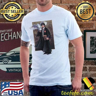 Potter and his owl in Harry Potter design shirt