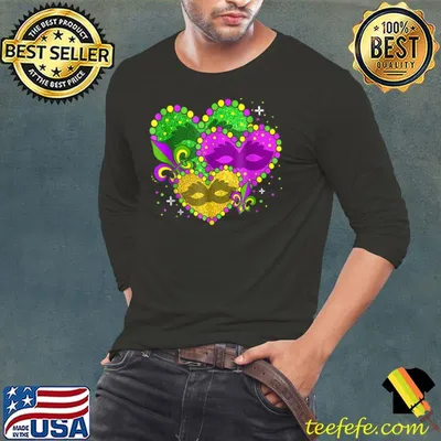 Mardi Gras Three Heart Fleur De Lys Symbol Mardi Gras T-Shirt