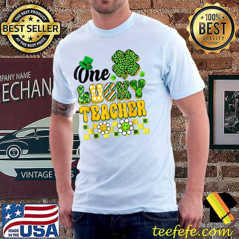 One Lucky Teacher Groovy Shamrock Happy St. Patrick's Day Leopard Flowers T-Shirt