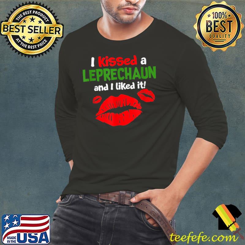 I Kissed A Leprechaun Lips St Patricks Outfit T-Shirt Long Sleeve Tee I Kissed A Leprechaun Lips St Patricks Outfit T-Shirt Long Sleeve Tee