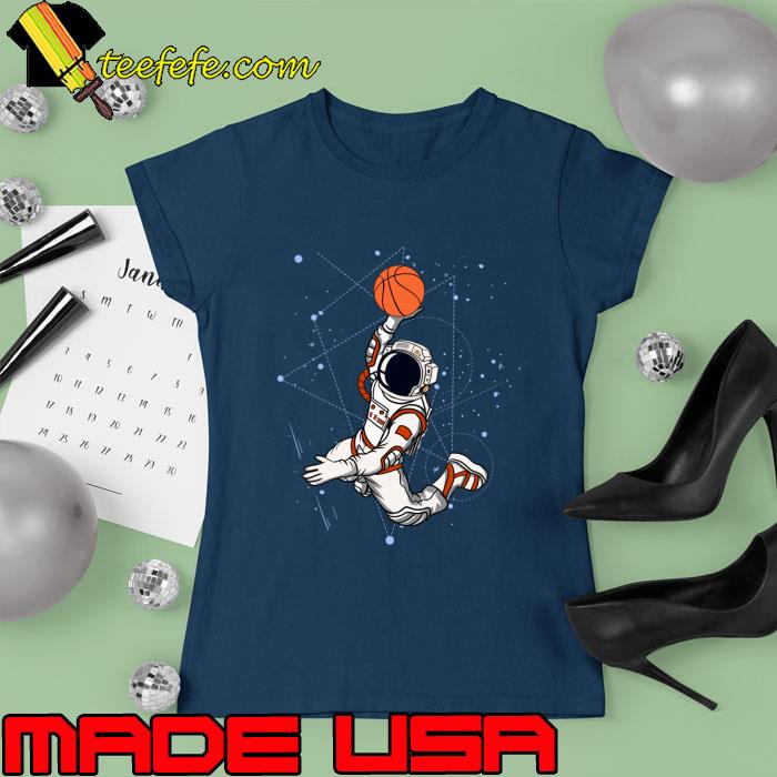 Space Astronaut Basketball Player BBall Player And Moon T-Shirt Ladies tee Space Astronaut Basketball Player BBall Player And Moon T-Shirt Ladies tee