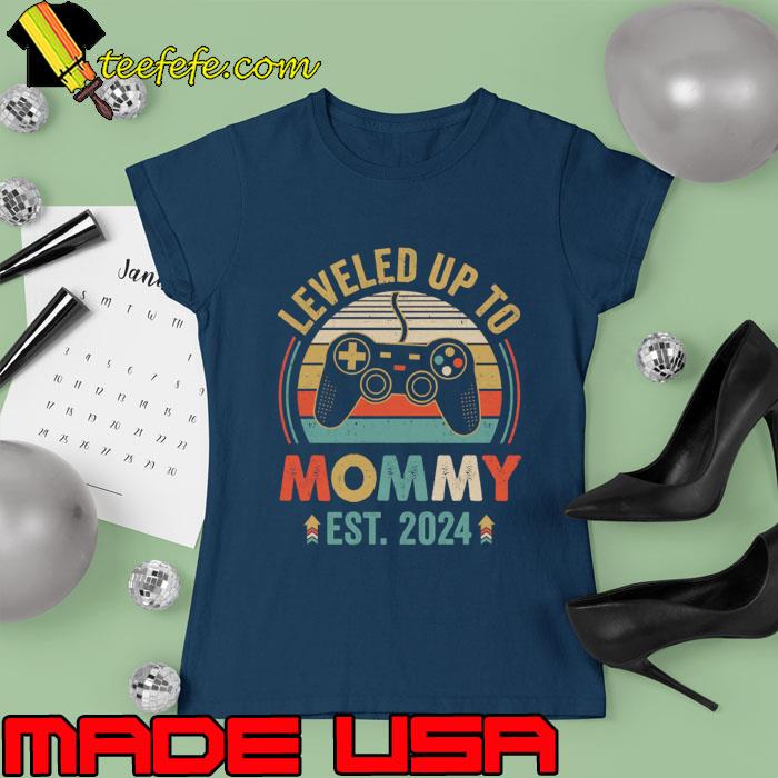 Leveled Up To Mommy 2024 Video Game Promoted To Mommy Vintage Sunset T-Shirt Ladies tee Leveled Up To Mommy 2024 Video Game Promoted To Mommy Vintage Sunset T-Shirt Ladies tee