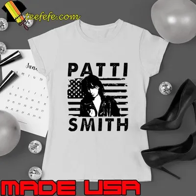 Patti smith an American singer songwriter poet usa flag T-Shirt