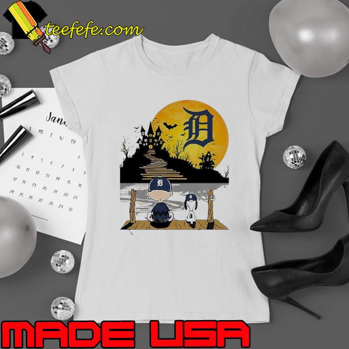 Snoopy Charlie Brown Sit Under Moon Detroit Tigers Halloween Shirt Ladies tee Snoopy Charlie Brown Sit Under Moon Detroit Tigers Halloween Shirt Ladies tee
