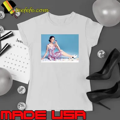 Evgenia Medvedeva Cupcake shirt