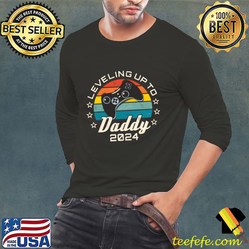 Leveling Up To Daddy 2024 Vintage Sunset pregnancy announcement T-Shirt Long Sleeve Tee Leveling Up To Daddy 2024 Vintage Sunset pregnancy announcement T-Shirt Long Sleeve Tee