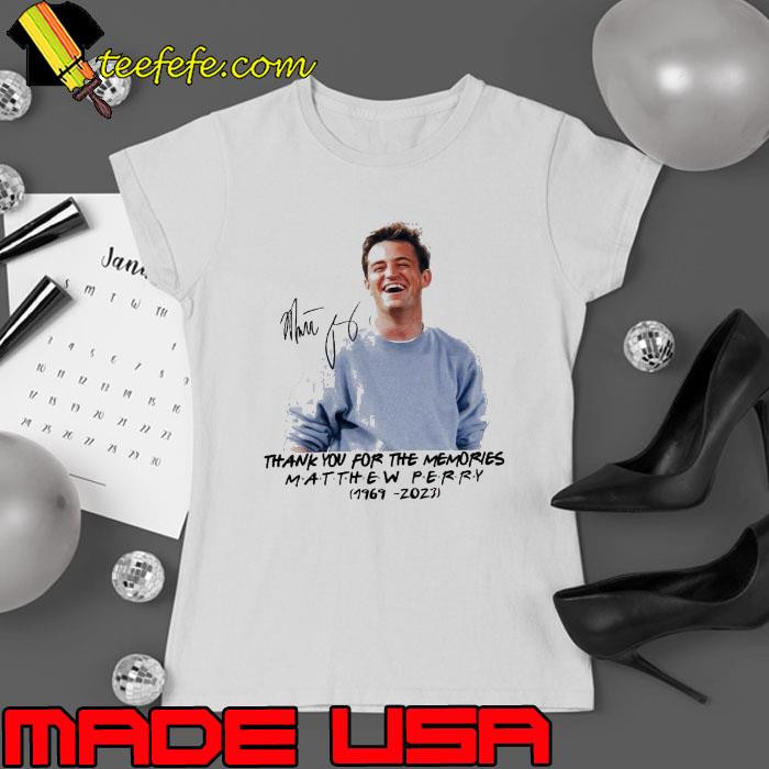 Signature thank you for the memories matthew perry 1969-2023 shirt Signature thank you for the memories matthew perry 1969-2023 shirt