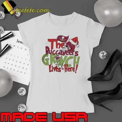 Grinch Hat Santa The Buccaneers Lives Here Christmas Shirt