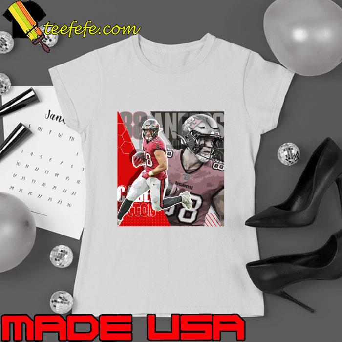 Cade Otton American football tight end for the Tampa Bay Buccaneers T-Shirt Ladies tee Cade Otton American football tight end for the Tampa Bay Buccaneers T-Shirt Ladies tee