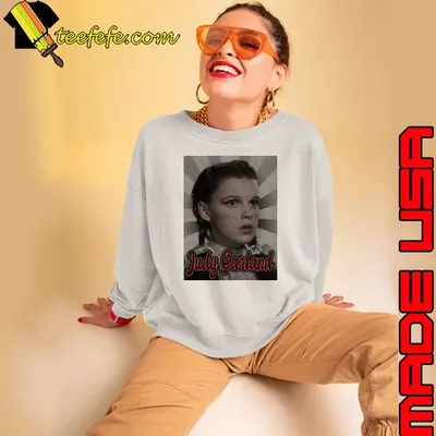 Nice judy Garland American actress and singer T-Shirt