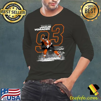 Czech professional ice hockey right winger currently under jakub voracek T-Shirt