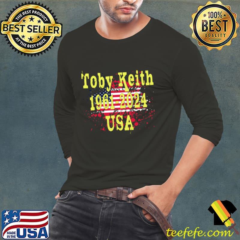 Toby Keith USA 1961 2024 D21 Musicans American Flag T-Shirt Long Sleeve Tee Toby Keith USA 1961 2024 D21 Musicans American Flag T-Shirt Long Sleeve Tee