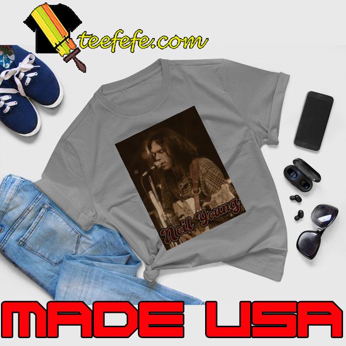 Vintage Neil Young Canadian and American singer and songwriter T-Shirt Unisex Vintage Neil Young Canadian and American singer and songwriter T-Shirt Unisex