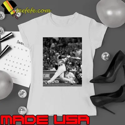 Andruw Jones Curaçaoan former professional baseball center fielder T-Shirt