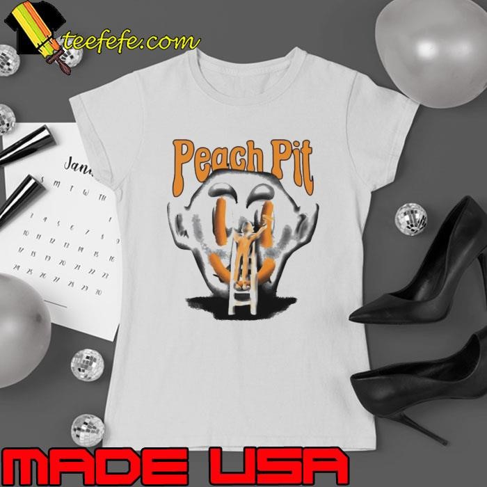 Peach pit cheezie shirt
