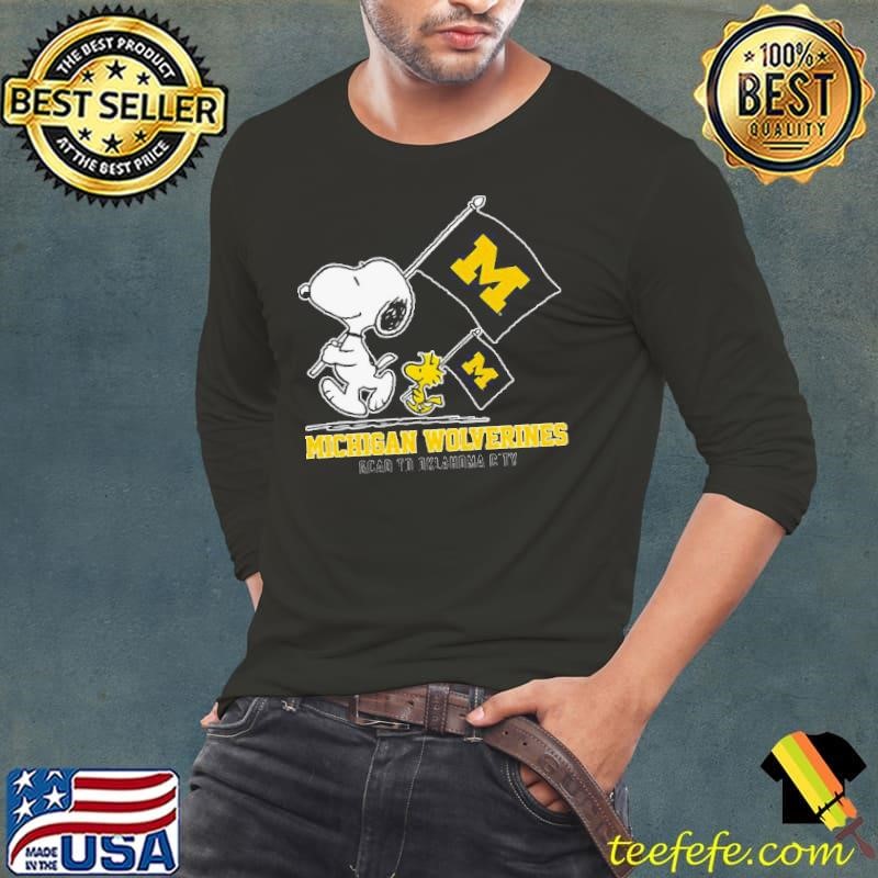 Snoopy Michigan Wolverines Road To Oklahoma City flag Long Sleeve Tee