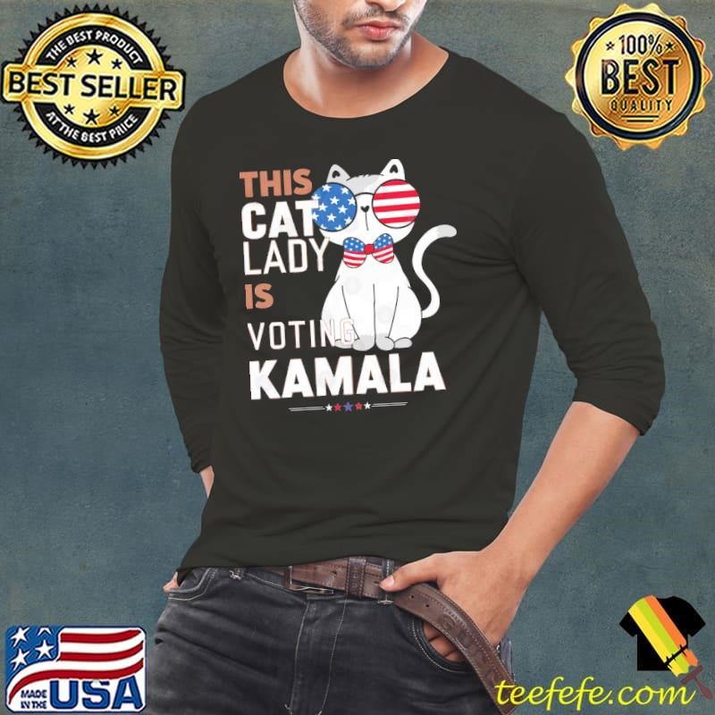 This cat lady is voting kamala harris cat lady 2024 sunglasses usa flag T-Shirt