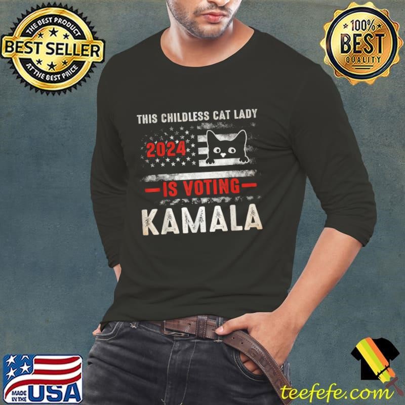 2024 This Childless Cat Lady Is Voting Kamala USa Flag T-Shirt