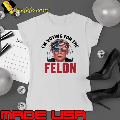 I'm voting for the felon donald trump president usa flag election 2024 t-Shirt