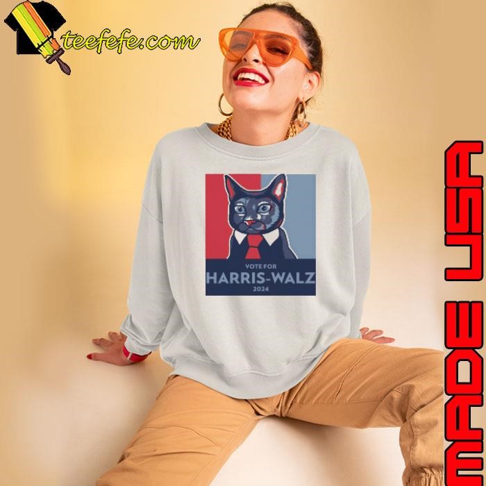 Vote For Harris Walz 2024 Cat Sweatshirt