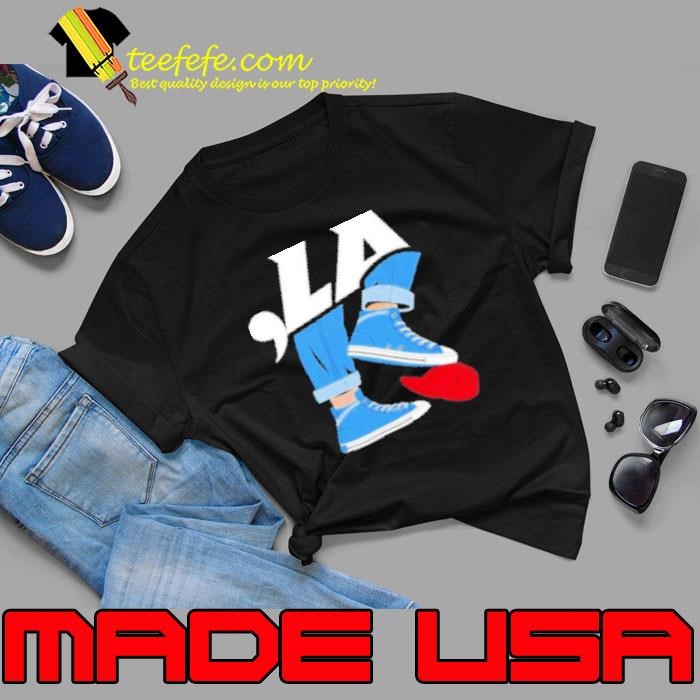 Comma La Chucks and Pearls Cartoon Unisex