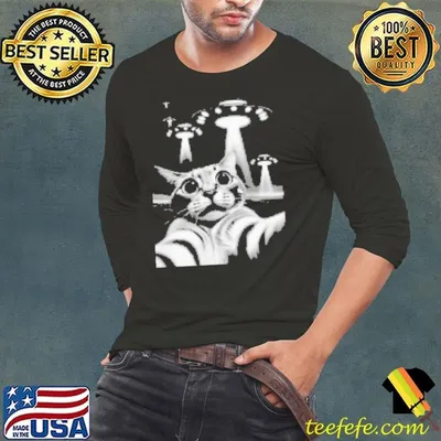 The UFO Witnessing Cat Shirt