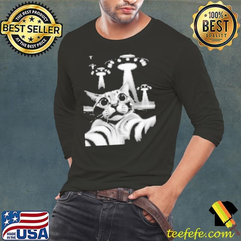 The UFO Witnessing Cat Shirt