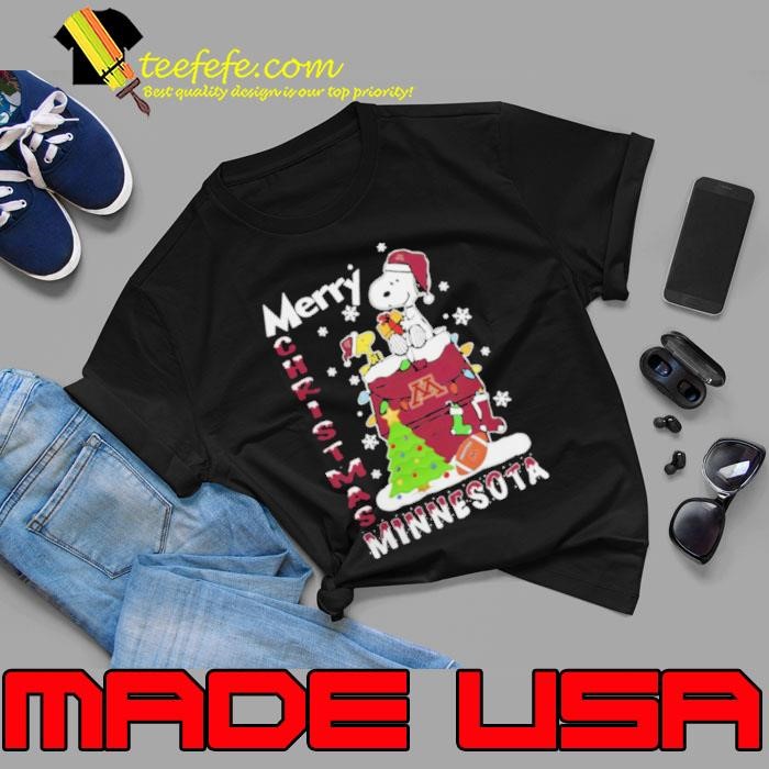 Minnesota Golden Gophers Snoopy And Woodstock Merry Christmas Unisex
