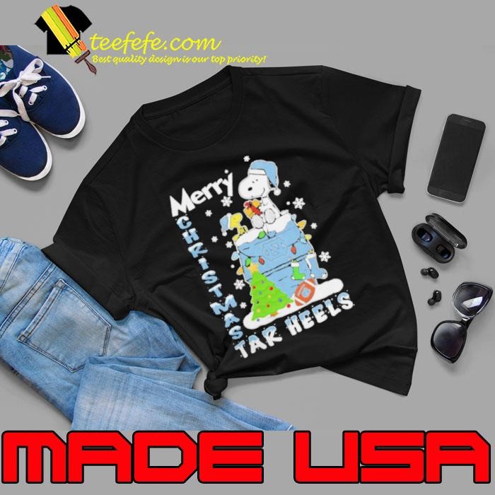 North Carolina Tar Heels Snoopy And Woodstock Merry Christmas Unisex