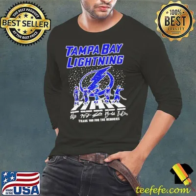 Tampa Bay Lightning players walk in snow thank you for the memories Christmas shirt