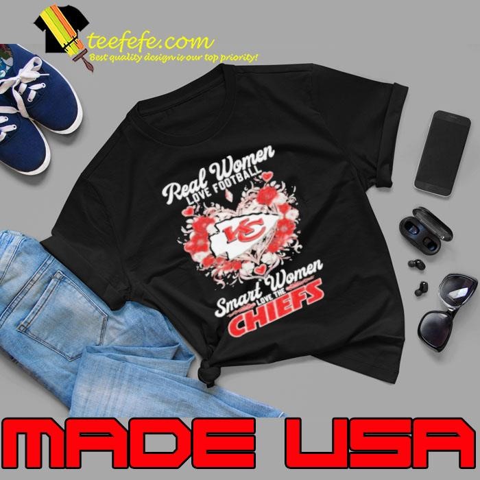 Kansas City Chiefs – Real Women Love Football Smart Women Chiefs Unisex