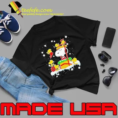 Snoopy Christmas gift box shirt