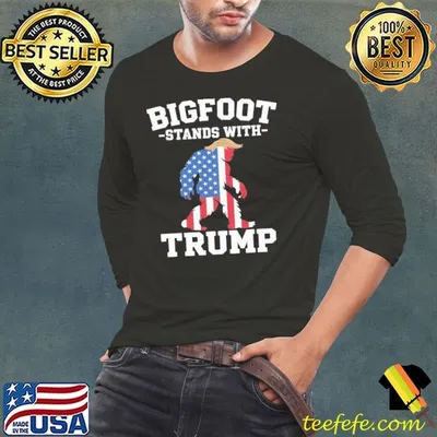 Bigfoot Stands With Trump 2025 Elections Usa Flag T-Shirt