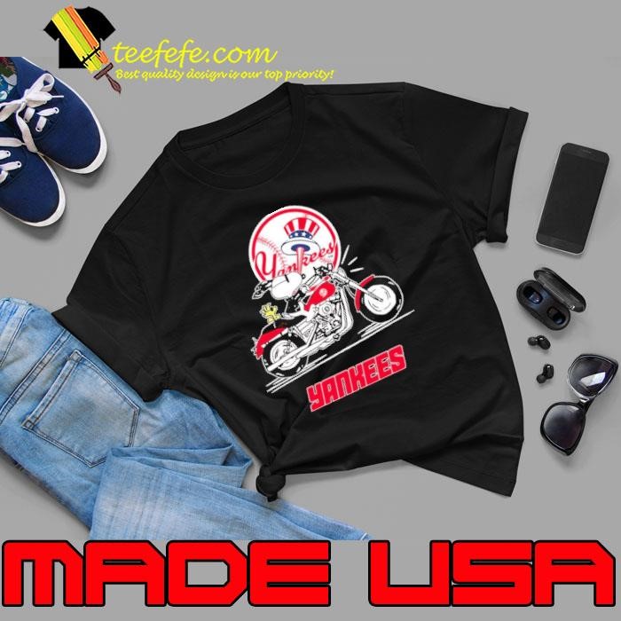 Snoopy and Woodstock driving motorbike New York Yankees Unisex