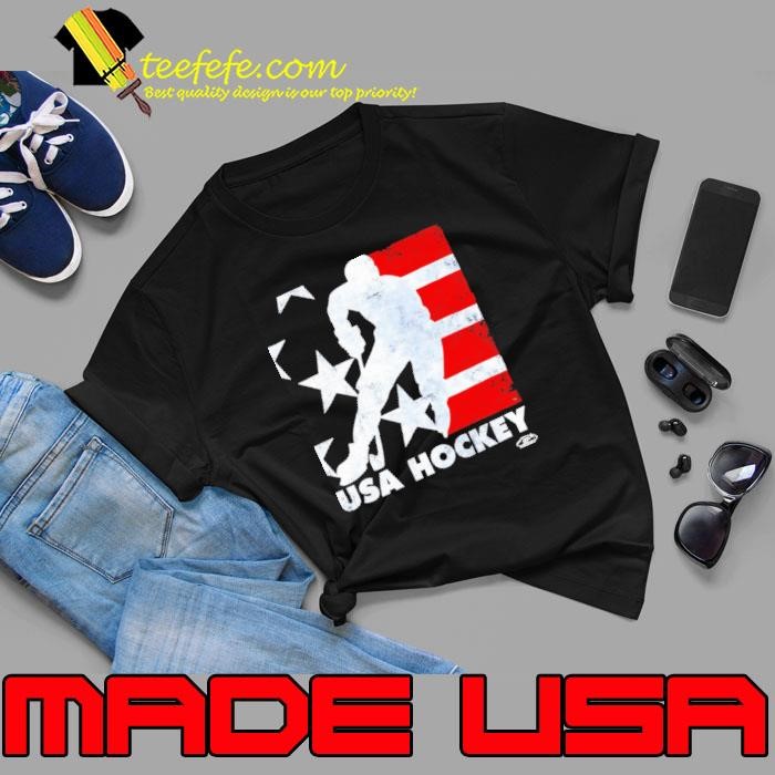 Usa hockey skater flag logo shirt